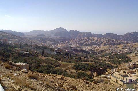 Photo of the town of Wadi Musa